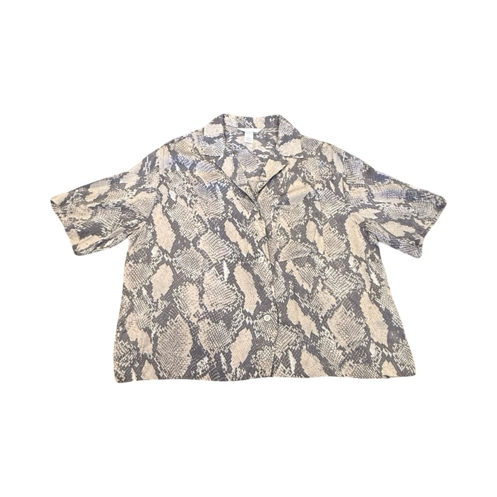 H&M Men's Black and White Snake Print Shirt